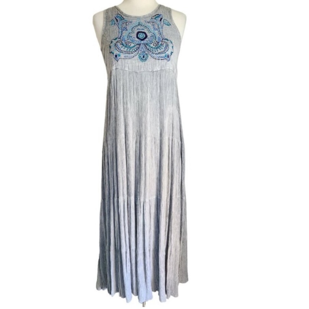 Solitaire Anthropologie Gray Maxi Dress Blue Embroidery Size Medium